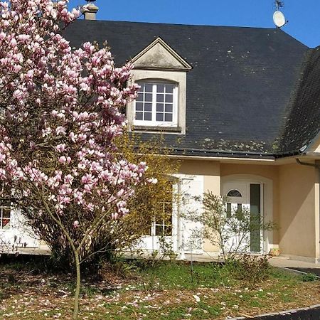 Saint-Martin-du-Bois  L'Ecureuil Gourmand, Chambre D'Hotes En Anjou Bleu المظهر الخارجي الصورة