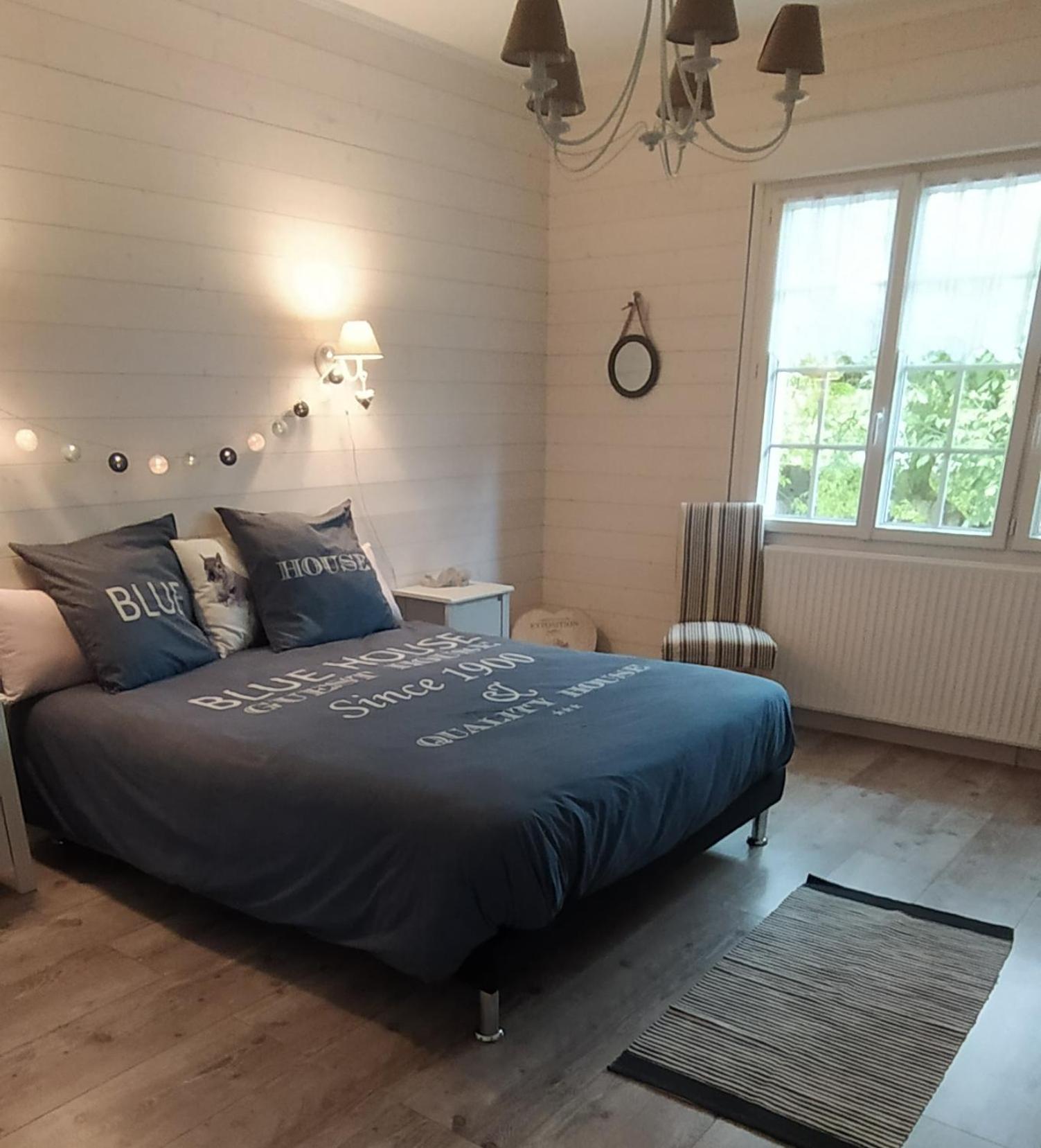 Saint-Martin-du-Bois  L'Ecureuil Gourmand, Chambre D'Hotes En Anjou Bleu المظهر الخارجي الصورة